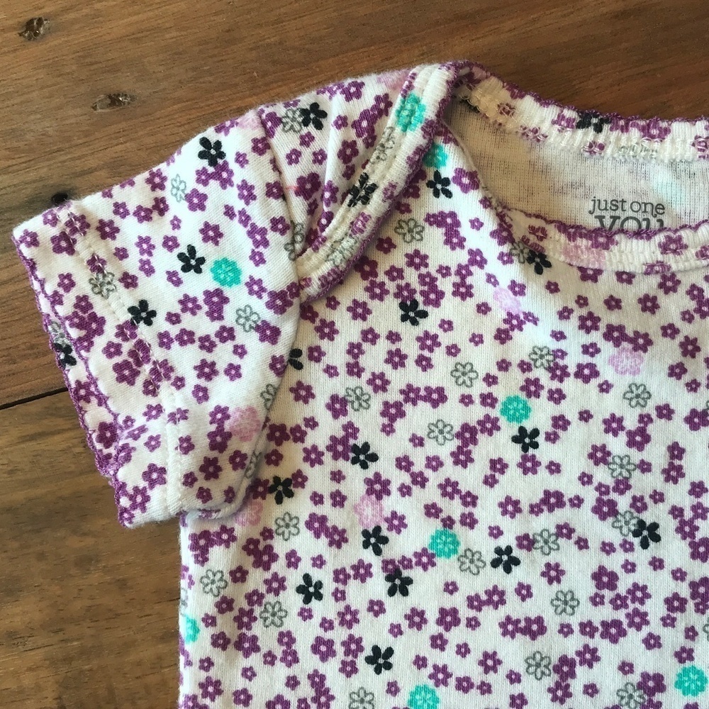 Carters Short sleeve Onesie Baby Size 6m